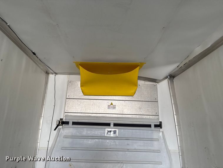 image for item YA1385 2018 Utility VS2RA refrigerated van trailer