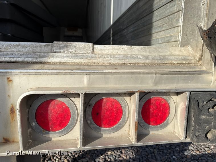 image for item YA1385 2018 Utility VS2RA refrigerated van trailer