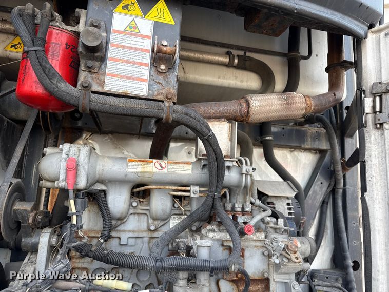 image for item YA1385 2018 Utility VS2RA refrigerated van trailer