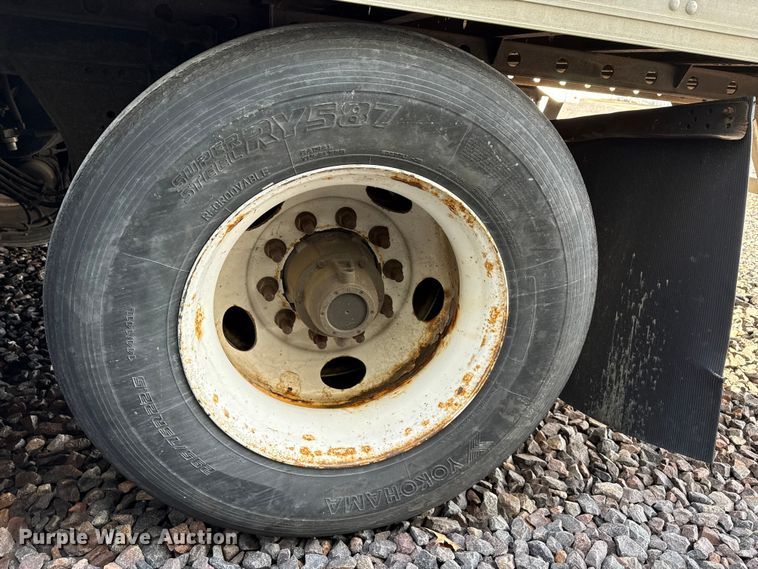 image for item YA1385 2018 Utility VS2RA refrigerated van trailer