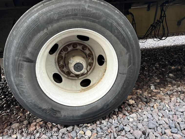 image for item YA1385 2018 Utility VS2RA refrigerated van trailer