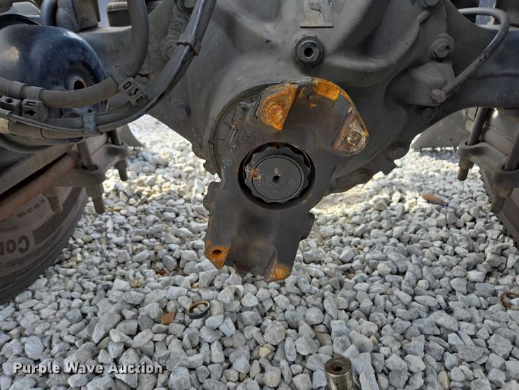 image for item YA1417 2019 Freightliner Cascadia semi truck