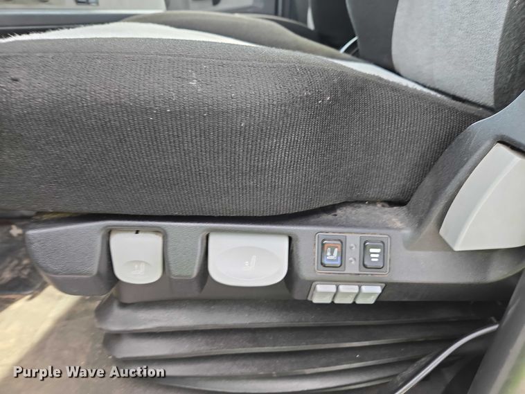 image for item YA1417 2019 Freightliner Cascadia semi truck