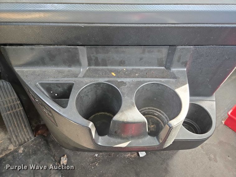 image for item YA1417 2019 Freightliner Cascadia semi truck