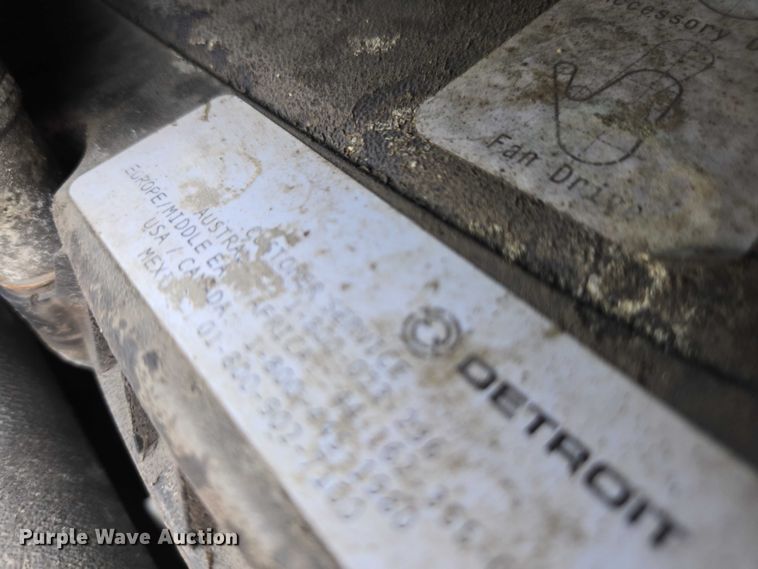 image for item YA1417 2019 Freightliner Cascadia semi truck