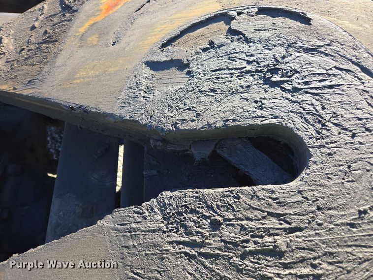 image for item YA1455 2023 Volvo VNL semi truck