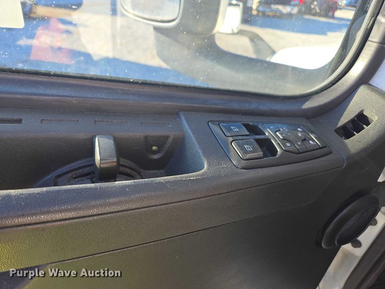 image for item YA1455 2023 Volvo VNL semi truck