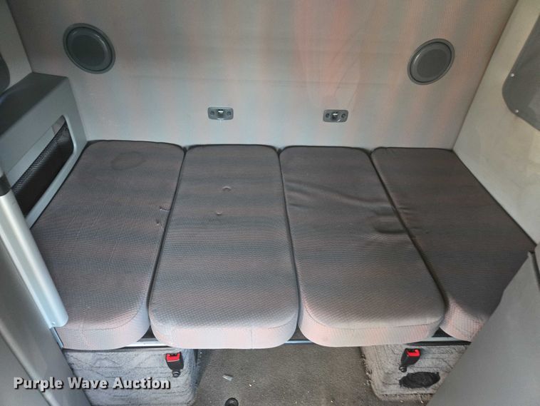 image for item YA1455 2023 Volvo VNL semi truck