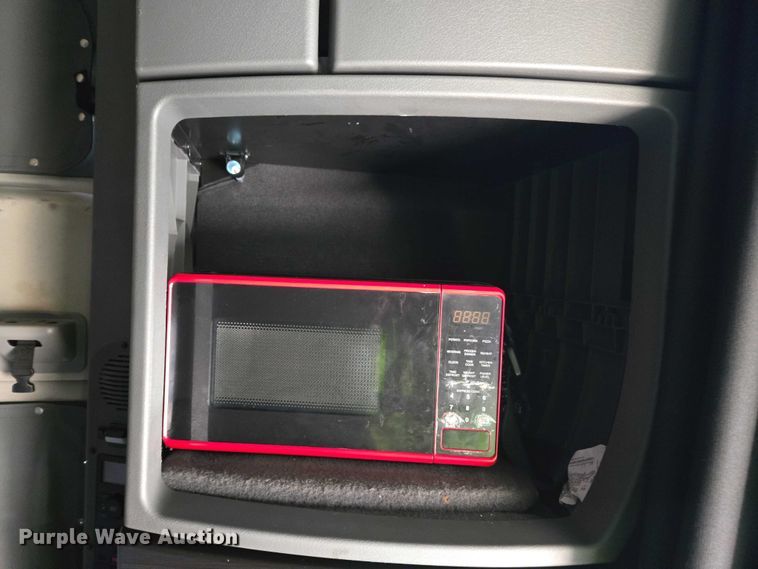 image for item YA1455 2023 Volvo VNL semi truck