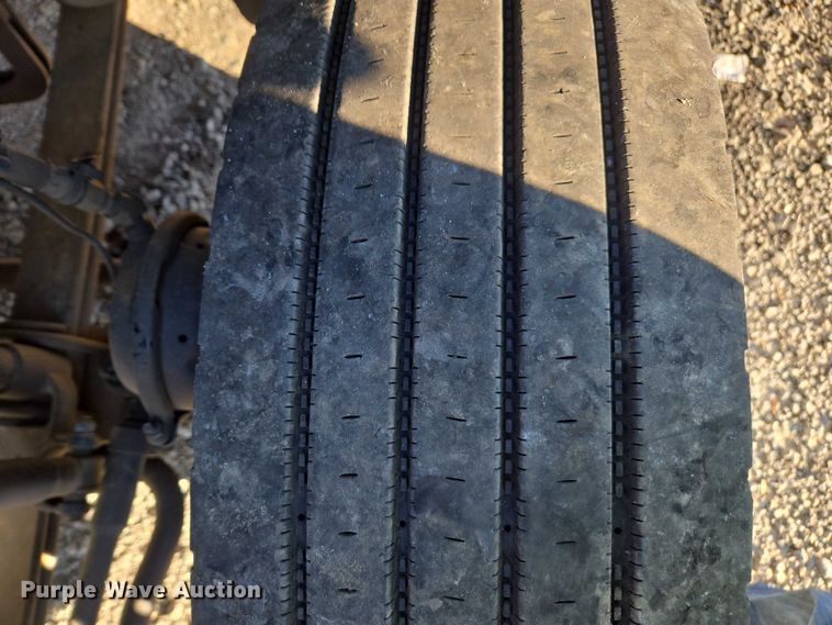 image for item YA1455 2023 Volvo VNL semi truck