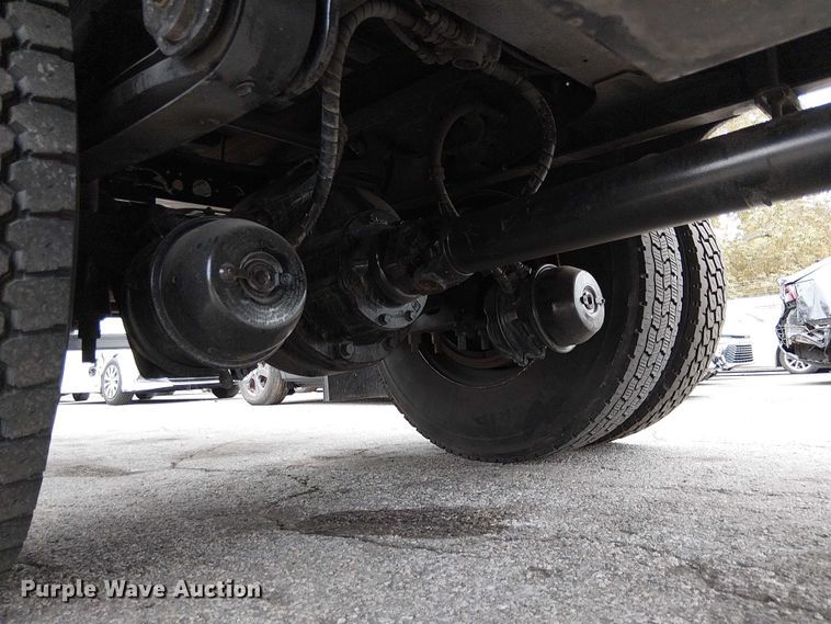 image for item YA1506 2018 Hino 268A flatbed truck