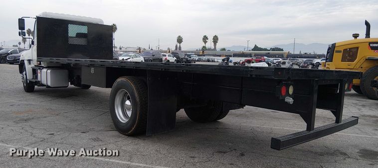 image for item YA1506 2018 Hino 268A flatbed truck