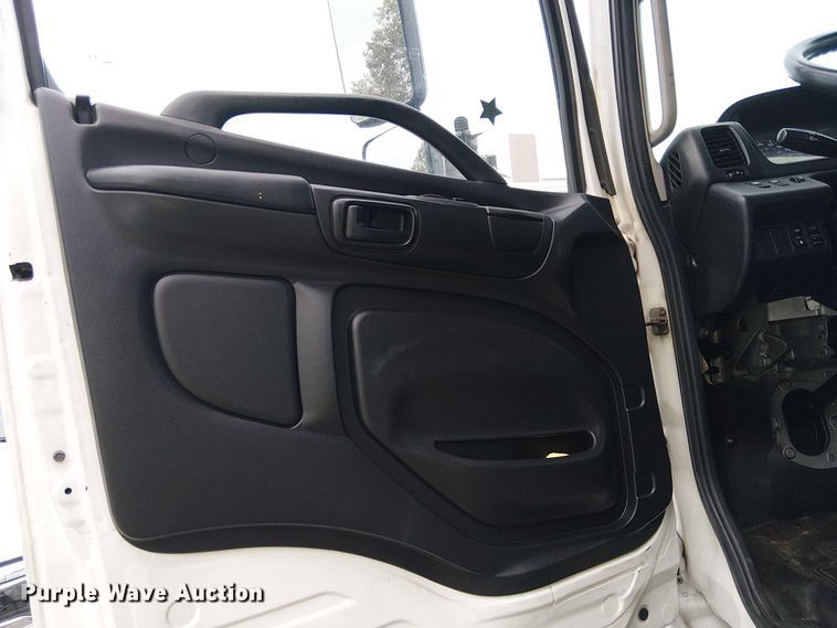 image for item YA1506 2018 Hino 268A flatbed truck