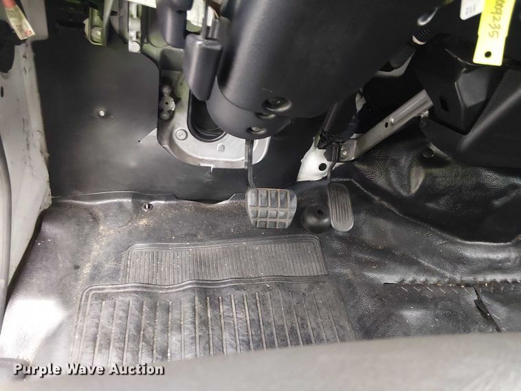 image for item YA1506 2018 Hino 268A flatbed truck