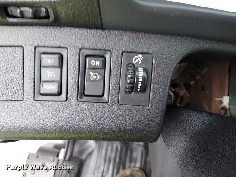 image for item YA1506 2018 Hino 268A flatbed truck