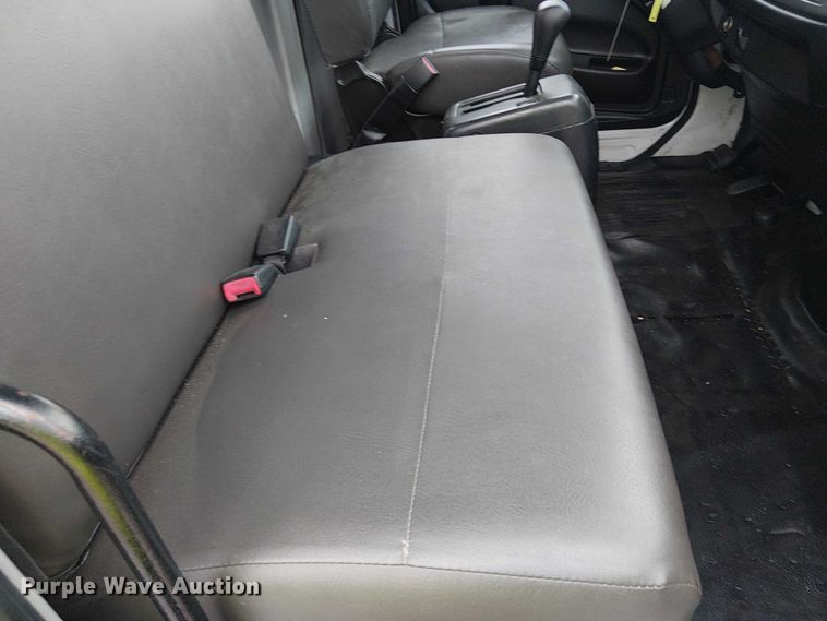 image for item YA1506 2018 Hino 268A flatbed truck