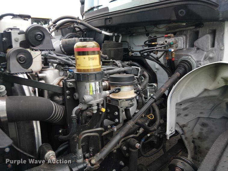 image for item YA1506 2018 Hino 268A flatbed truck