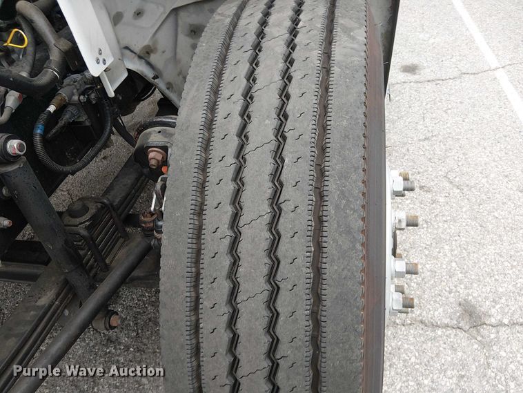 image for item YA1506 2018 Hino 268A flatbed truck