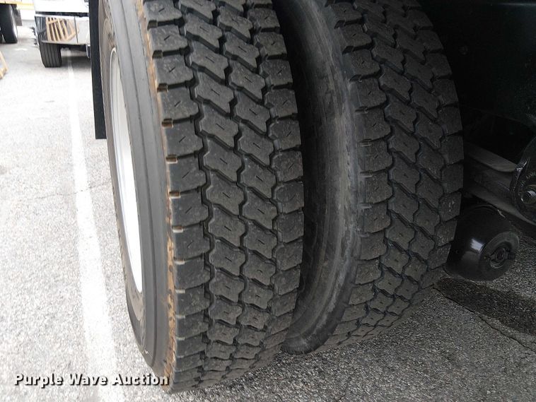 image for item YA1506 2018 Hino 268A flatbed truck