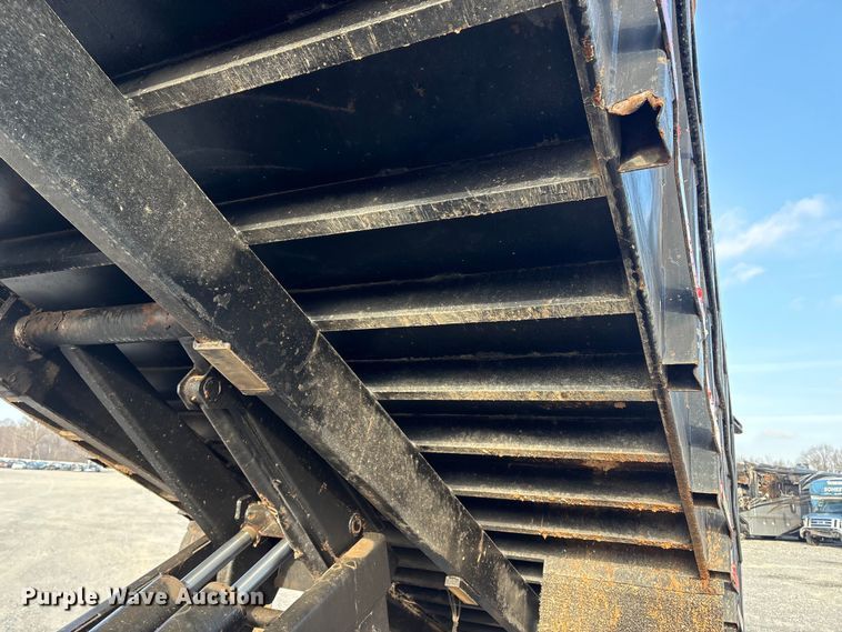 image for item YA1604 2008 Freightliner Business Class M2 grapple truck