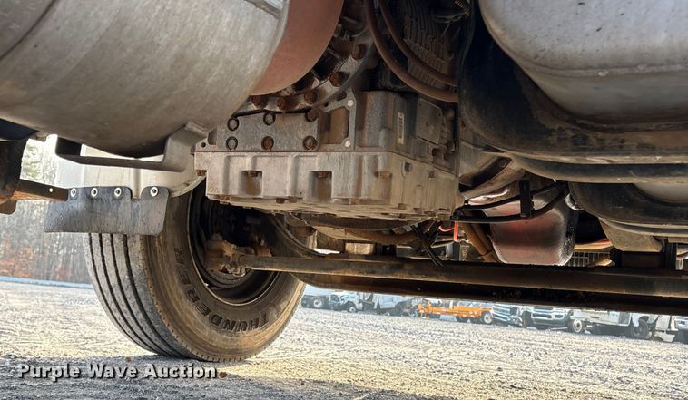 image for item YA1604 2008 Freightliner Business Class M2 grapple truck