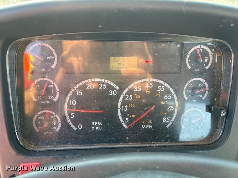 image for item YA1604 2008 Freightliner Business Class M2 grapple truck