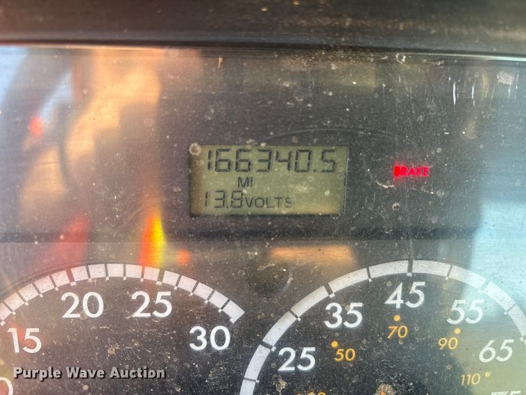 image for item YA1604 2008 Freightliner Business Class M2 grapple truck