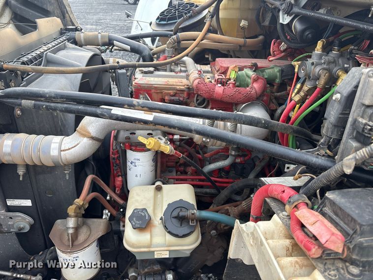 image for item YA1604 2008 Freightliner Business Class M2 grapple truck