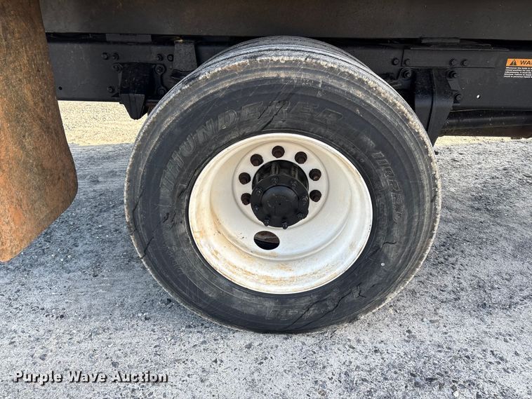 image for item YA1604 2008 Freightliner Business Class M2 grapple truck