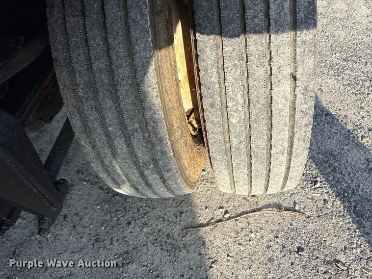 image for item YA1604 2008 Freightliner Business Class M2 grapple truck