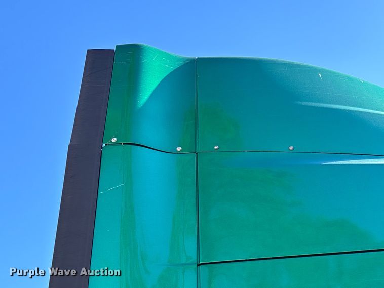 image for item YA1624 2020 International LT625 semi truck