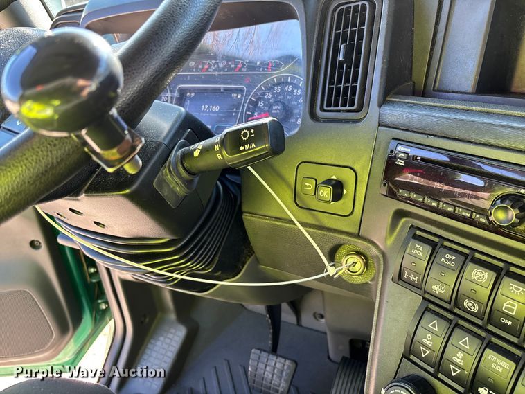 image for item YA1624 2020 International LT625 semi truck