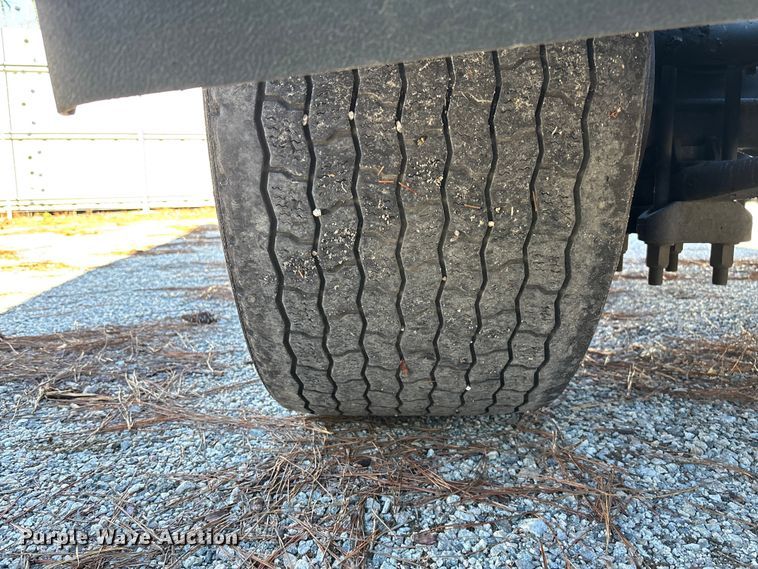 image for item YA1624 2020 International LT625 semi truck