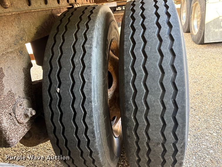 image for item YA1652 2007 Great Dane 7311TP-SAL dry van trailer