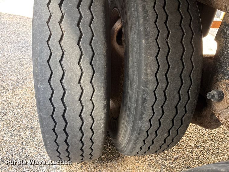 image for item YA1652 2007 Great Dane 7311TP-SAL dry van trailer