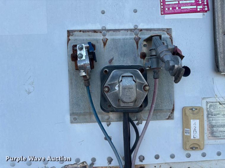 image for item YA1670 1999 Wabash DVCVHPC dry van trailer