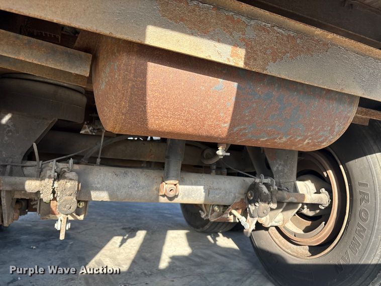 image for item YA1670 1999 Wabash DVCVHPC dry van trailer