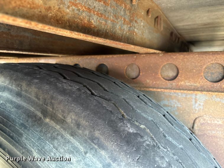 image for item YA1670 1999 Wabash DVCVHPC dry van trailer