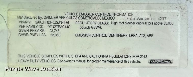 image for item YA1675 2018 Freightliner Cascadia semi truck