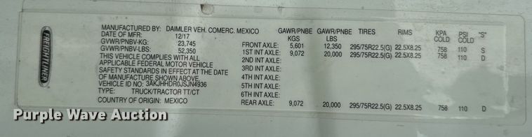 image for item YA1675 2018 Freightliner Cascadia semi truck