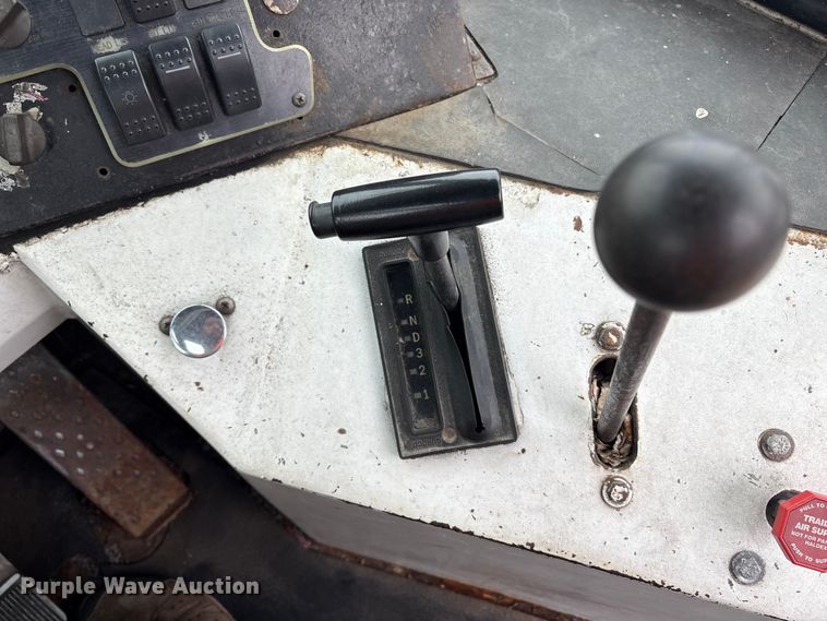 image for item YA1708 2004 Capacity TJ5000 yard truck