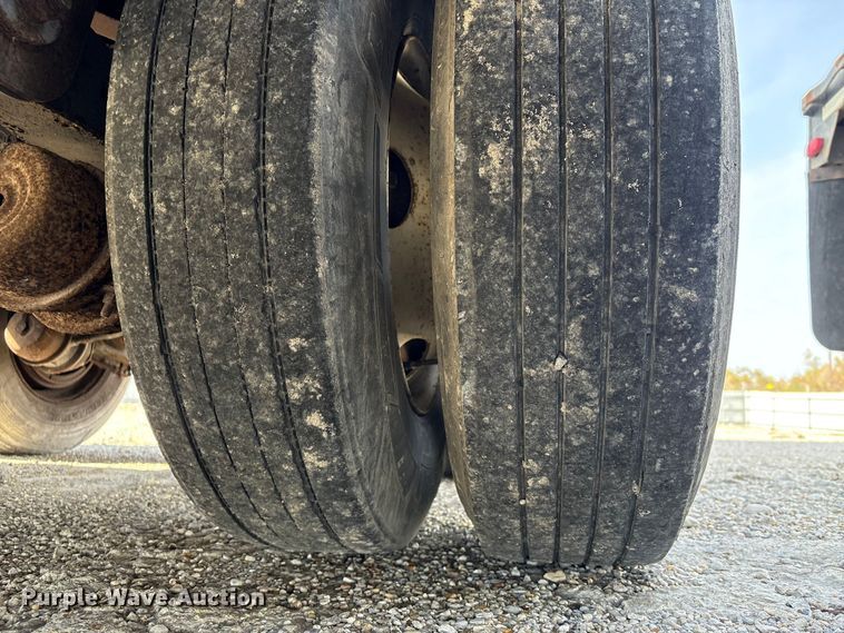 image for item YA1762 2020 Utility VS2DX dry van trailer