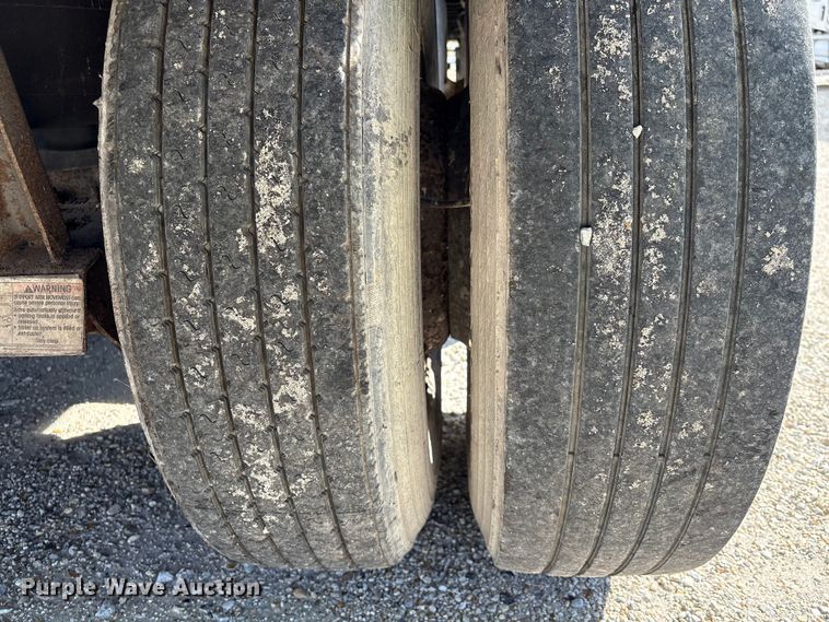 image for item YA1762 2020 Utility VS2DX dry van trailer