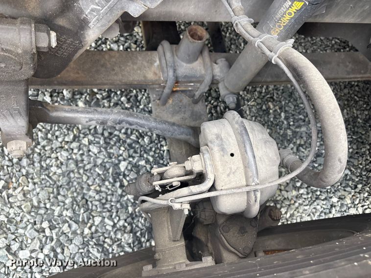 image for item YA1779 2015 Freightliner Cascadia semi truck