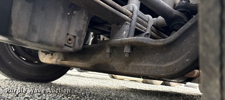 image for item YA1779 2015 Freightliner Cascadia semi truck