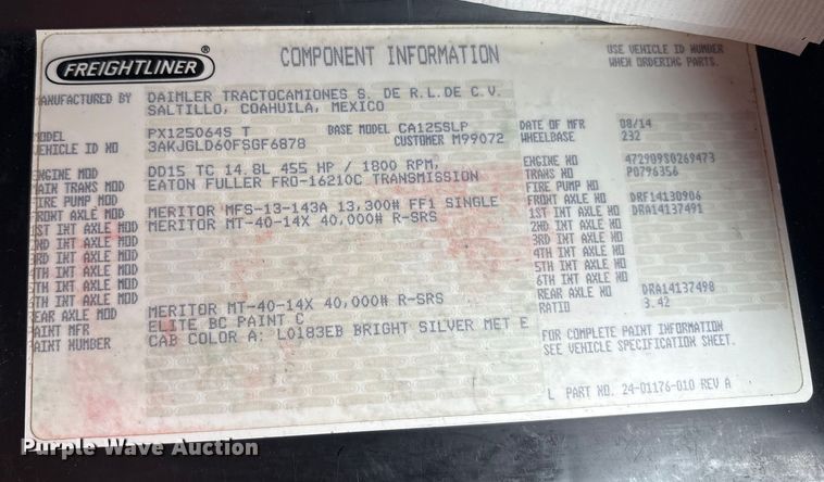 image for item YA1779 2015 Freightliner Cascadia semi truck