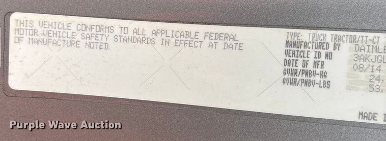 image for item YA1779 2015 Freightliner Cascadia semi truck