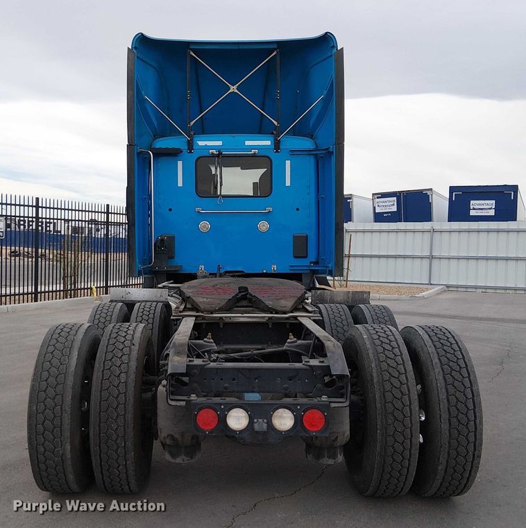 image for item YA1809 2023 Kenworth T680 semi truck