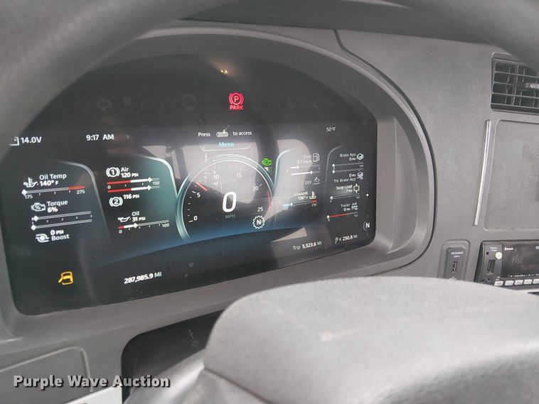 image for item YA1809 2023 Kenworth T680 semi truck