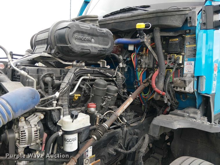 image for item YA1809 2023 Kenworth T680 semi truck